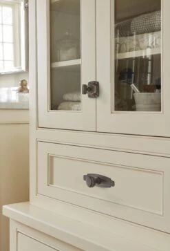 Amerock Highland Ridge 1-3/5" Designer Latch Polished Nickel 37 Amerock Highland Ridge 1-3/5" Designer Latch Polished Nickel -Cabinet Hardware Store amerock bp55315 alternate view 1143