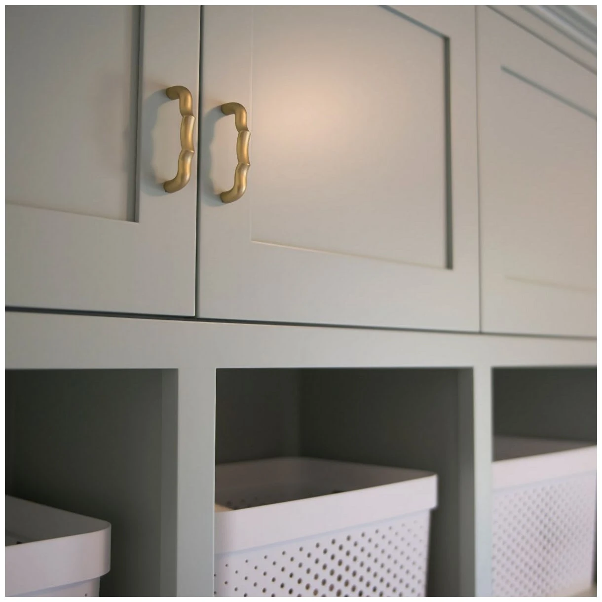 Belwith Keeler Trellis 7-9/16" Center To Center Quatrefoil Cabinet Handle / Drawer Pull Satin Nickel 4 Belwith Keeler Trellis 7-9/16" Center To Center Quatrefoil Cabinet Handle / Drawer Pull Satin Nickel - Image 2