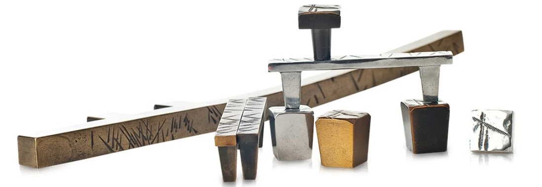 Du Verre Jeff Goodman 2-1/8" Center To Center 14-3/4" Modern Offset Left Bar Handle Cabinet Handle / Drawer Pull Polished Aluminum 4 Du Verre Jeff Goodman 2-1/8" Center To Center 14-3/4" Modern Offset Left Bar Handle Cabinet Handle / Drawer Pull Polished Aluminum - Image 2