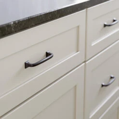 Franklin Brass Lombard 4 Inch Center To Center Handle Cabinet Pull - Pack Of 10 Deep Bronze -Cabinet Hardware Store franklin brass p29613k b1 alternate view 205