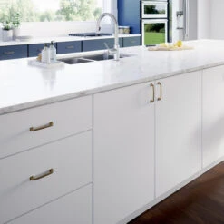 Franklin Brass Lombard 4 Inch Center To Center Handle Cabinet Pull - Pack Of 10 Deep Bronze -Cabinet Hardware Store franklin brass p29613k b1 alternate view 211