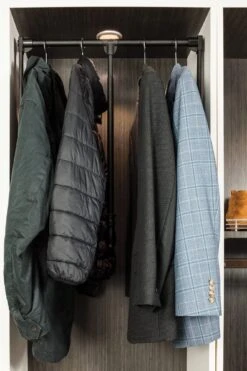 Hardware Resources Contemporary Adjustable 32" - 48" W Hydraulic Pull Down / Drop Down Closet Rod With Handle / Wardrobe Lift Chrome