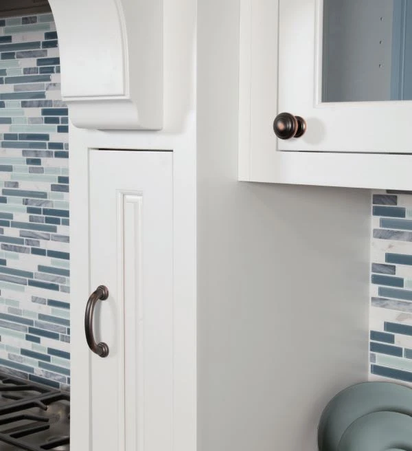 Hickory Hardware Zephyr Pack Of (5) 8 Inch Center To Center Handle Cabinet Pull Oil-Rubbed Bronze Highlighted 13 Hickory Hardware Zephyr Pack Of (5) 8 Inch Center To Center Handle Cabinet Pull Oil-Rubbed Bronze Highlighted - Image 11