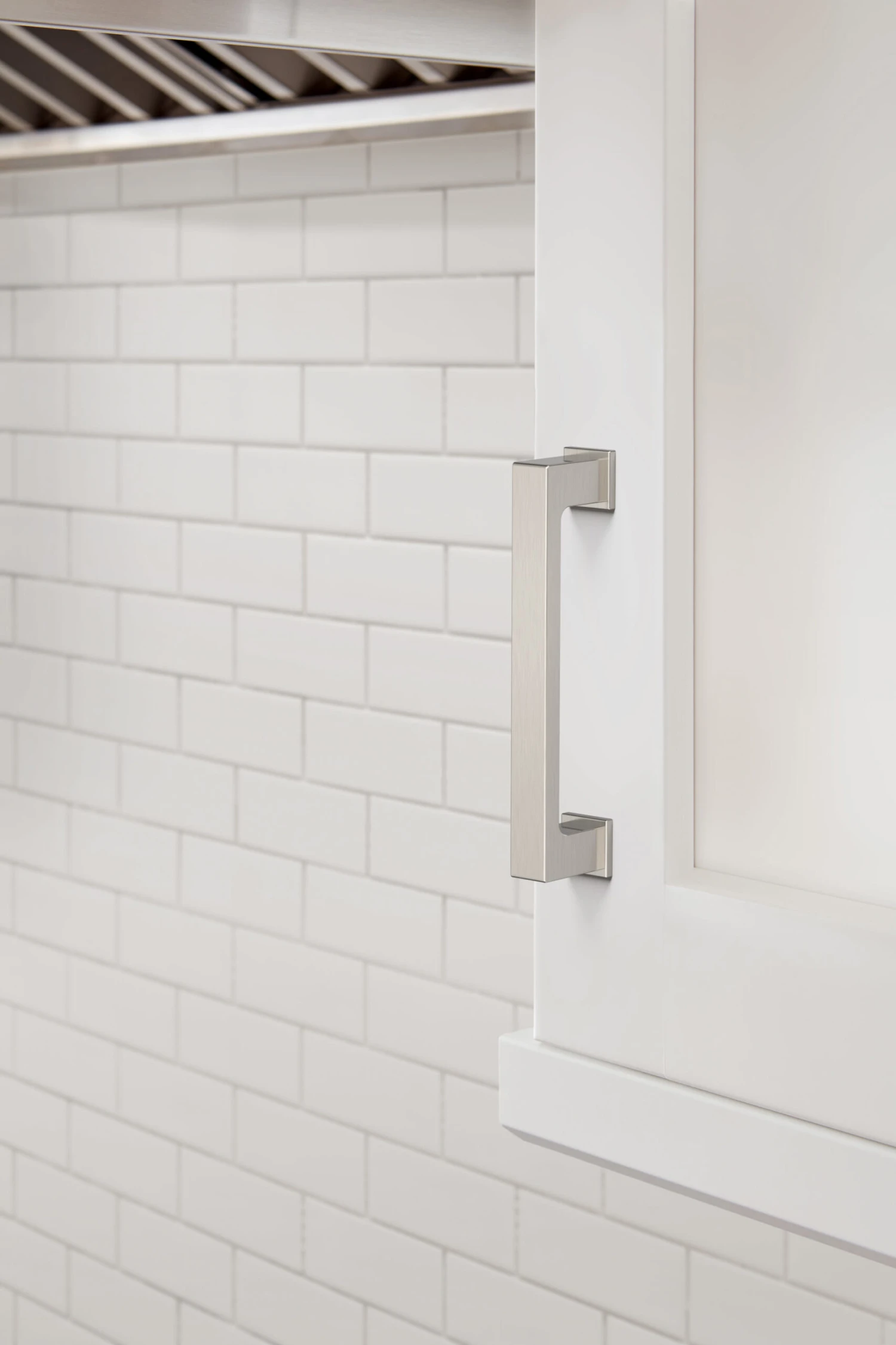 Miseno Henshaw 3-3/4 Inch Center To Center Handle Cabinet Pull - Pack Of 25 Matte Black 4 Miseno Henshaw 3-3/4 Inch Center To Center Handle Cabinet Pull - Pack Of 25 Matte Black - Image 2