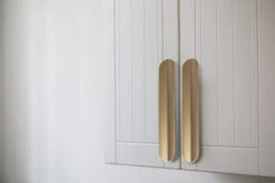 Richelieu 6-5/16 Inch Center To Center Oval Cabinet Pull Ravello Gray 28 Richelieu 6-5/16 Inch Center To Center Oval Cabinet Pull Ravello Gray -Cabinet Hardware Store richelieu 2585160 alternate image 225