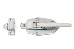 Richelieu 4-29/32" Long Roller Ice Chest Catch Chrome