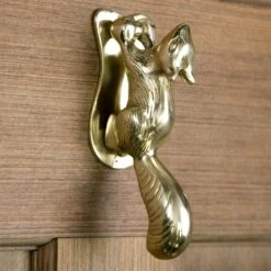 Signature Hardware Squirrel 6-1/2 Inch Tall Solid Brass Door Knocker Antique Brass 11 Signature Hardware Squirrel 6-1/2 Inch Tall Solid Brass Door Knocker Antique Brass -Cabinet Hardware Store signature hardware 266290 2100641